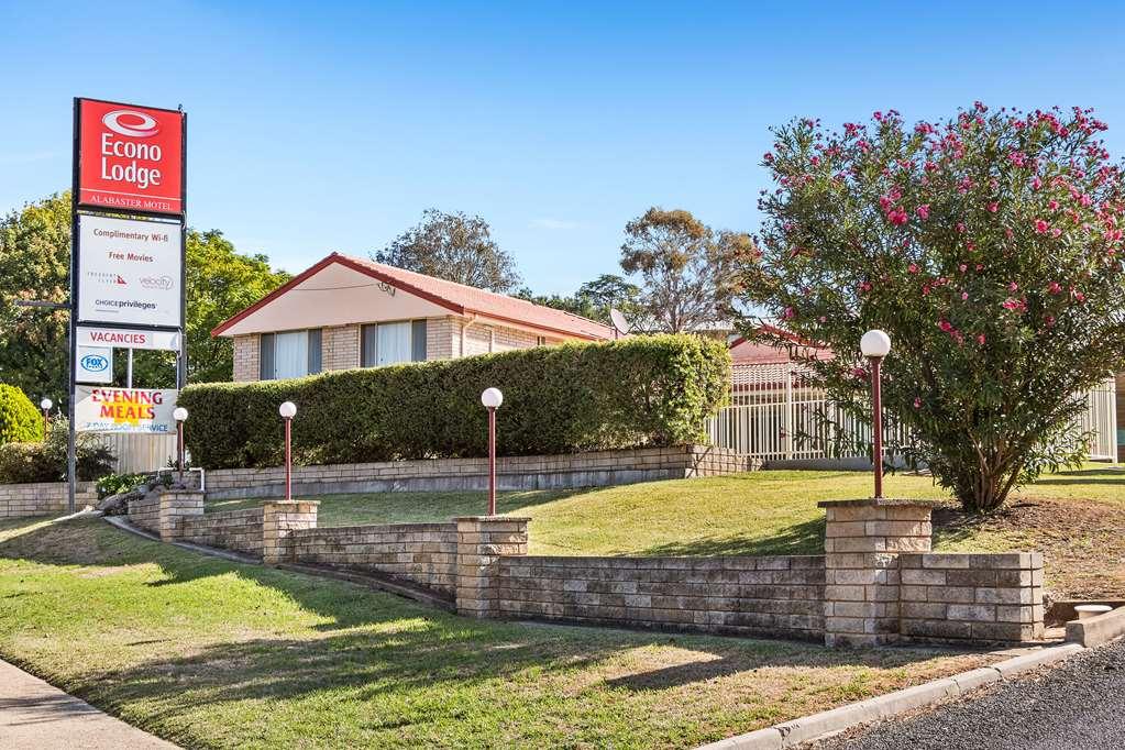 Econo Lodge Alabaster Cowra Buitenkant foto