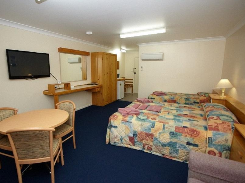 Econo Lodge Alabaster Cowra Buitenkant foto