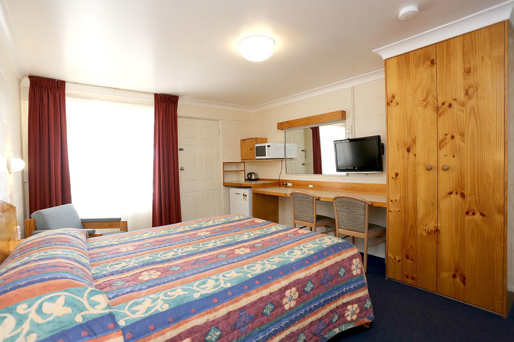Econo Lodge Alabaster Cowra Buitenkant foto